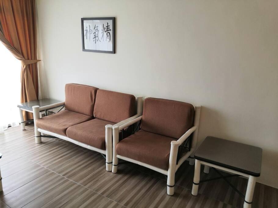 Mahkota Hotel Apartment Melaka Buitenkant foto